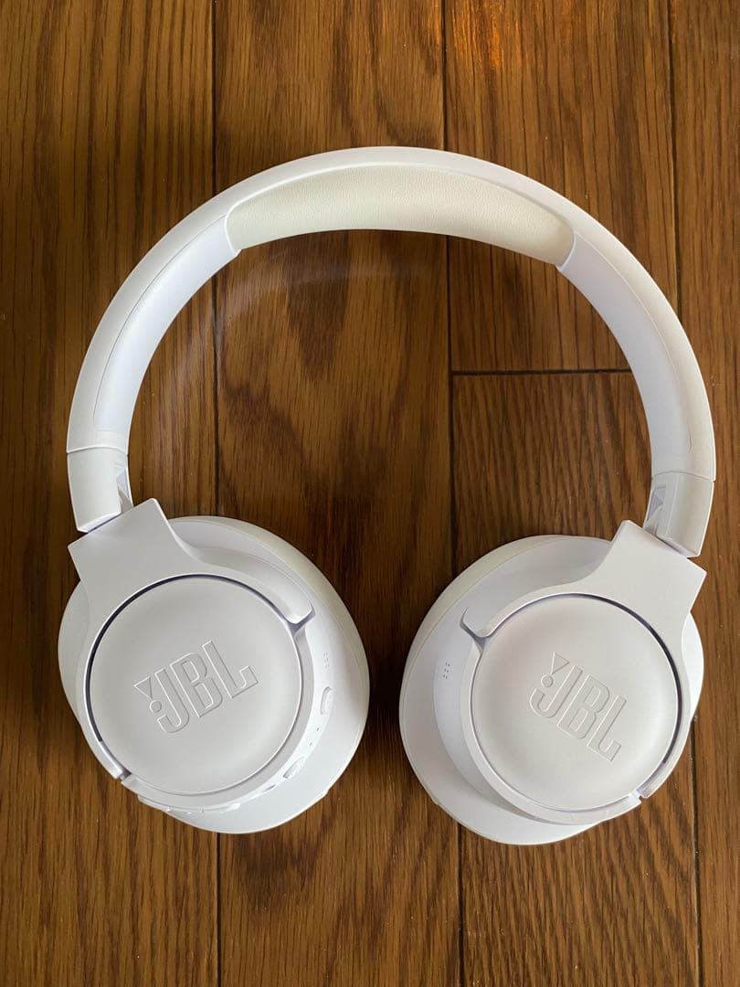 新品 JBL TUNE 770NC ワイヤレスヘッドホン ホワイト