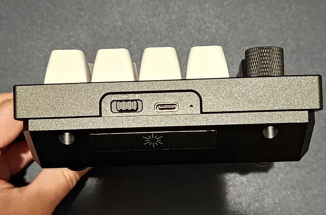 Keychronテンキー Q0 Max 茶軸 カーボンブラック