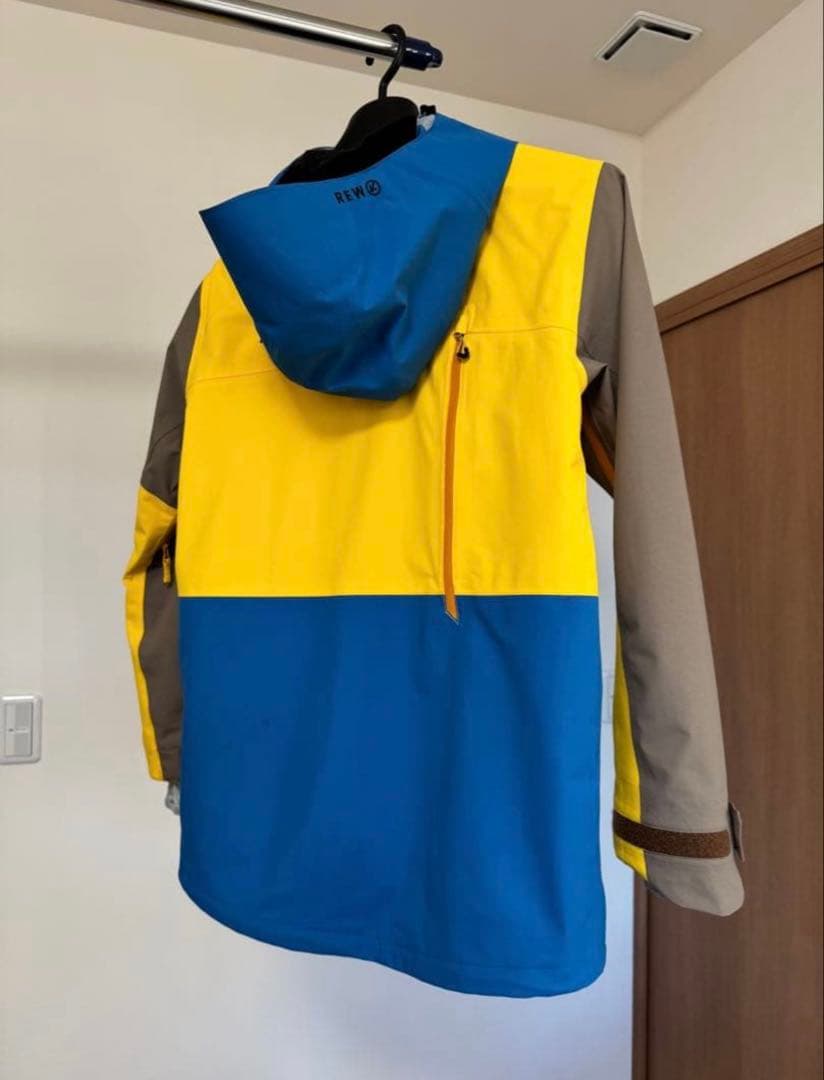 【2回使用】REWスノーボードウェア2025モデル上下セット