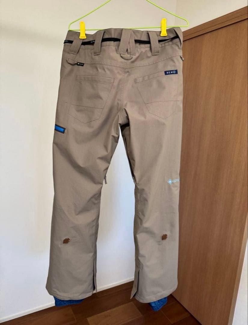 【2回使用】REWスノーボードウェア2025モデル上下セット