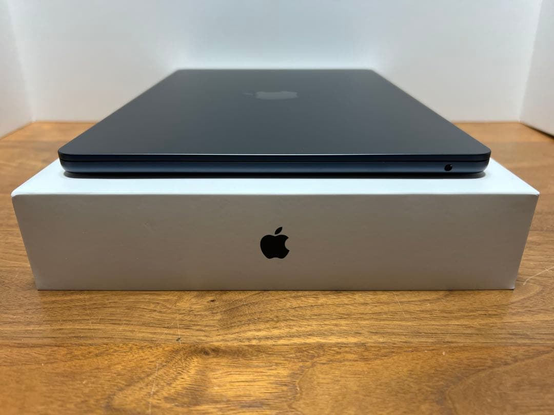 美品❗️MacBook Air 2022 M2チップ　ミッドナイト