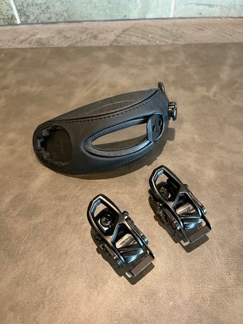 バートンGENESIS M トウストラップ破損 部品取りや修理できる方