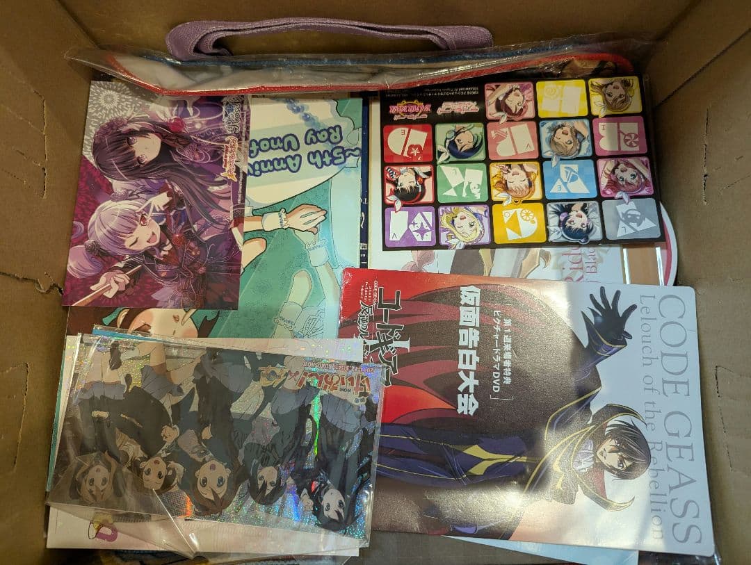 ノンジャンル　５００枚以上　紙類　大量　まとめ売り　ブロマイド　ポストカード