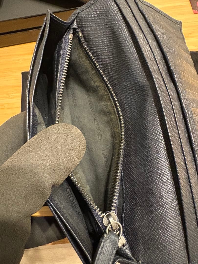 【箱付き】Giorgio Armani ブラック 長財布　ジョルジオアルマーニ