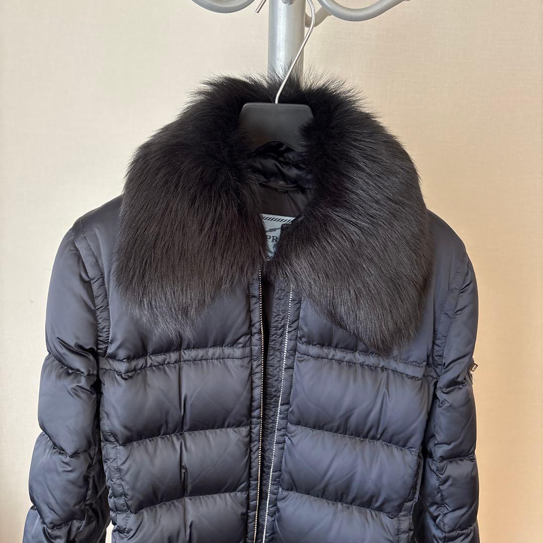 PRADA プラダファー付きロングダウンジャケット