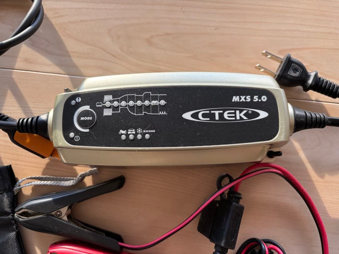 CTEK MXS 5.0 バッテリーチャージャー