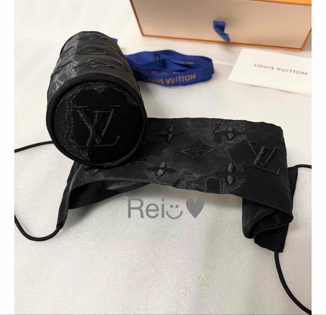 【未使用品】ルイヴィトン マスク ポーチセット