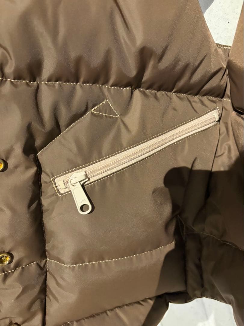 ロッキーマウンテン　フェザー　ダウンベスト