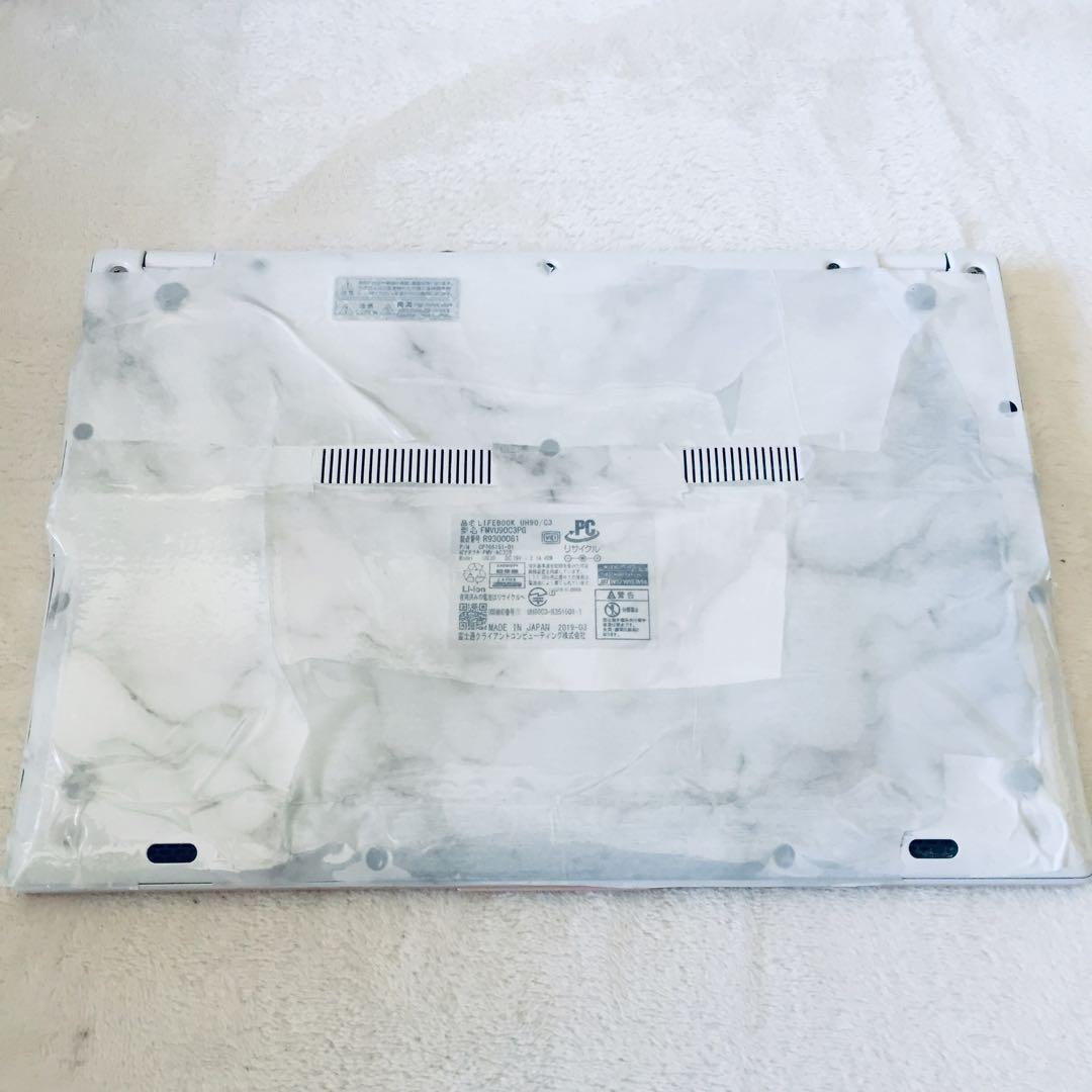 富士通 LIFEBOOK i7-8565U RAM8GB SSD256GB 軽量