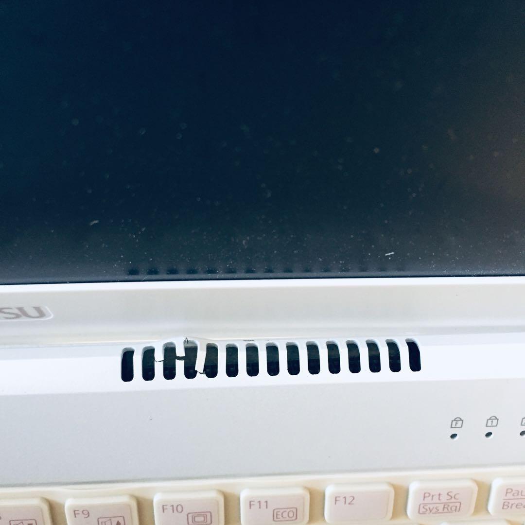 富士通 LIFEBOOK i7-8565U RAM8GB SSD256GB 軽量