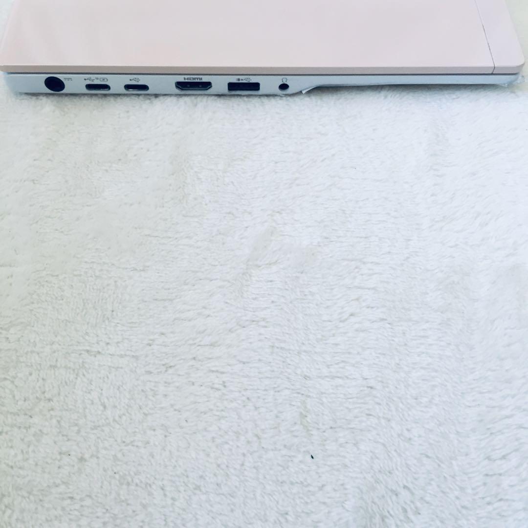 富士通 LIFEBOOK i7-8565U RAM8GB SSD256GB 軽量