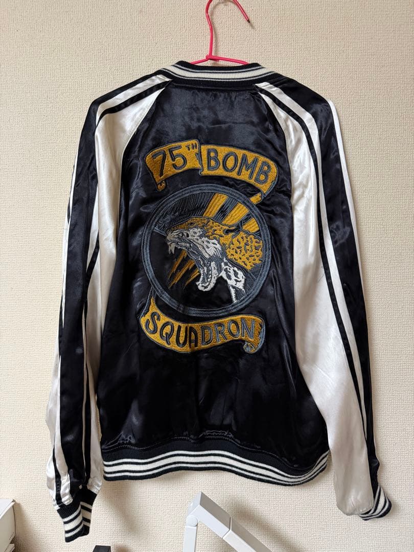 Kira Avirex スカジャン 黒/白/青/金刺繍　リバーシブル