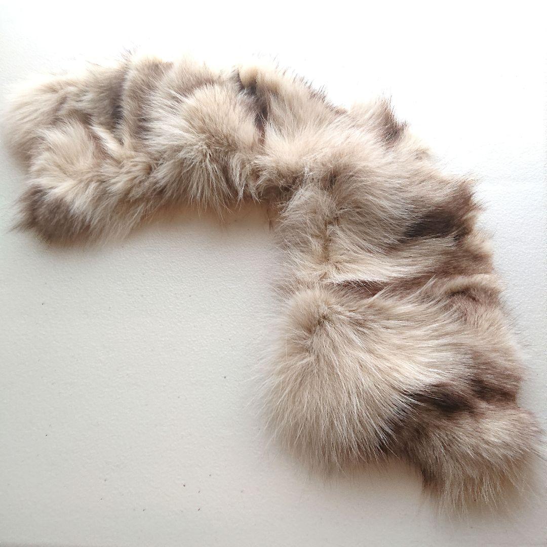 ベニーバードブルーフォックス衿付裾ギャザーダウンコート13号(ベージュ)