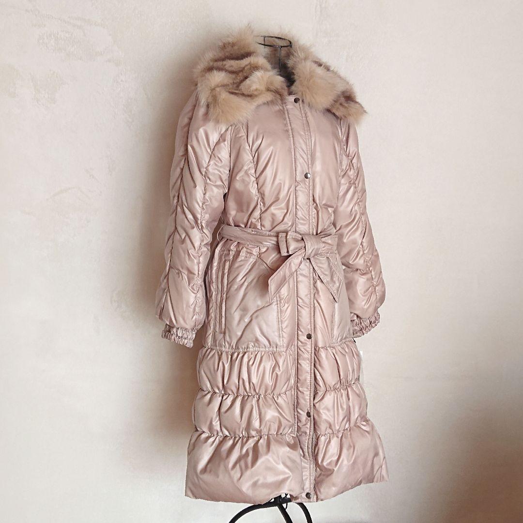 ベニーバードブルーフォックス衿付裾ギャザーダウンコート13号(ベージュ)