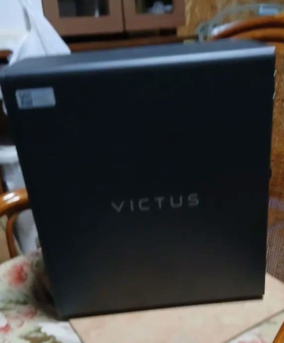 烏*U様 Victus デスクトップPC