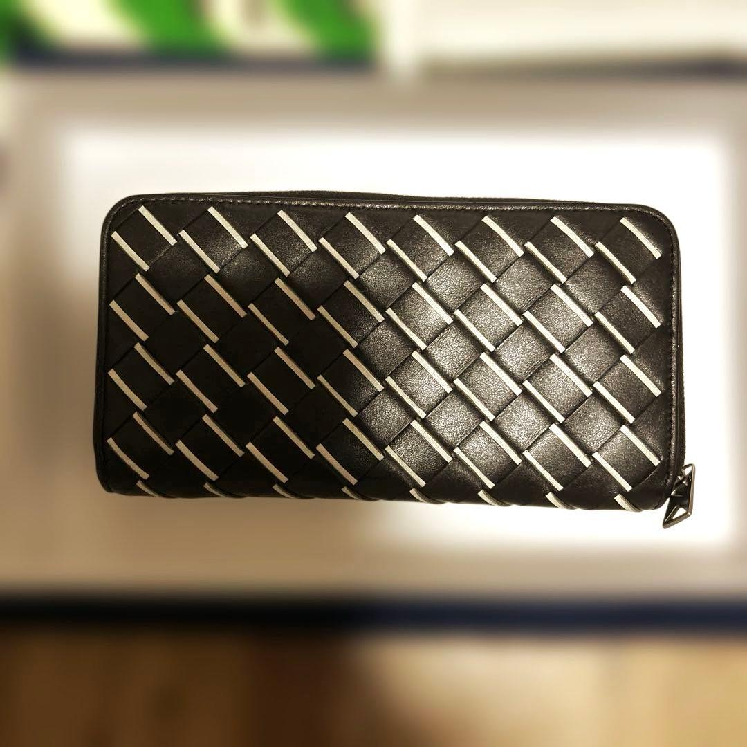 BOTTEGA VENETA長財布 ラウンドファスナーブラックホワイト