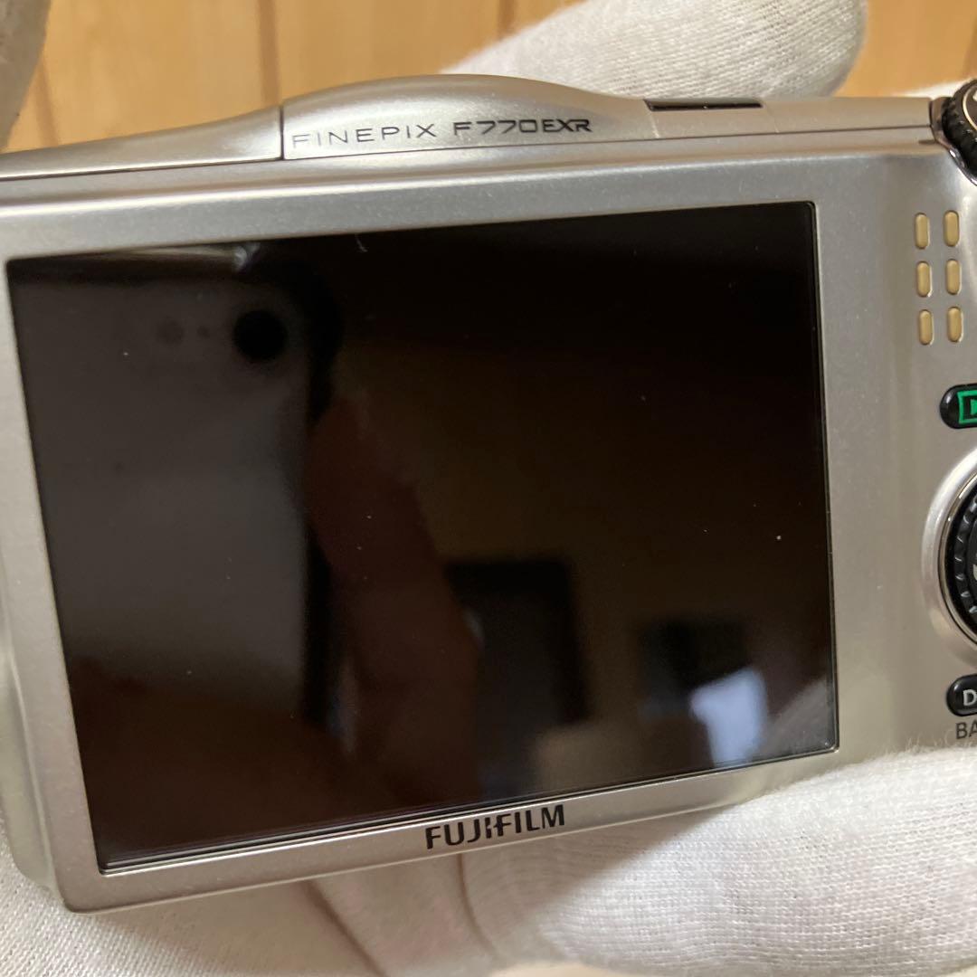 E41 【ジャンク】 FUJIFILM FinePix F770EXR デジカメ