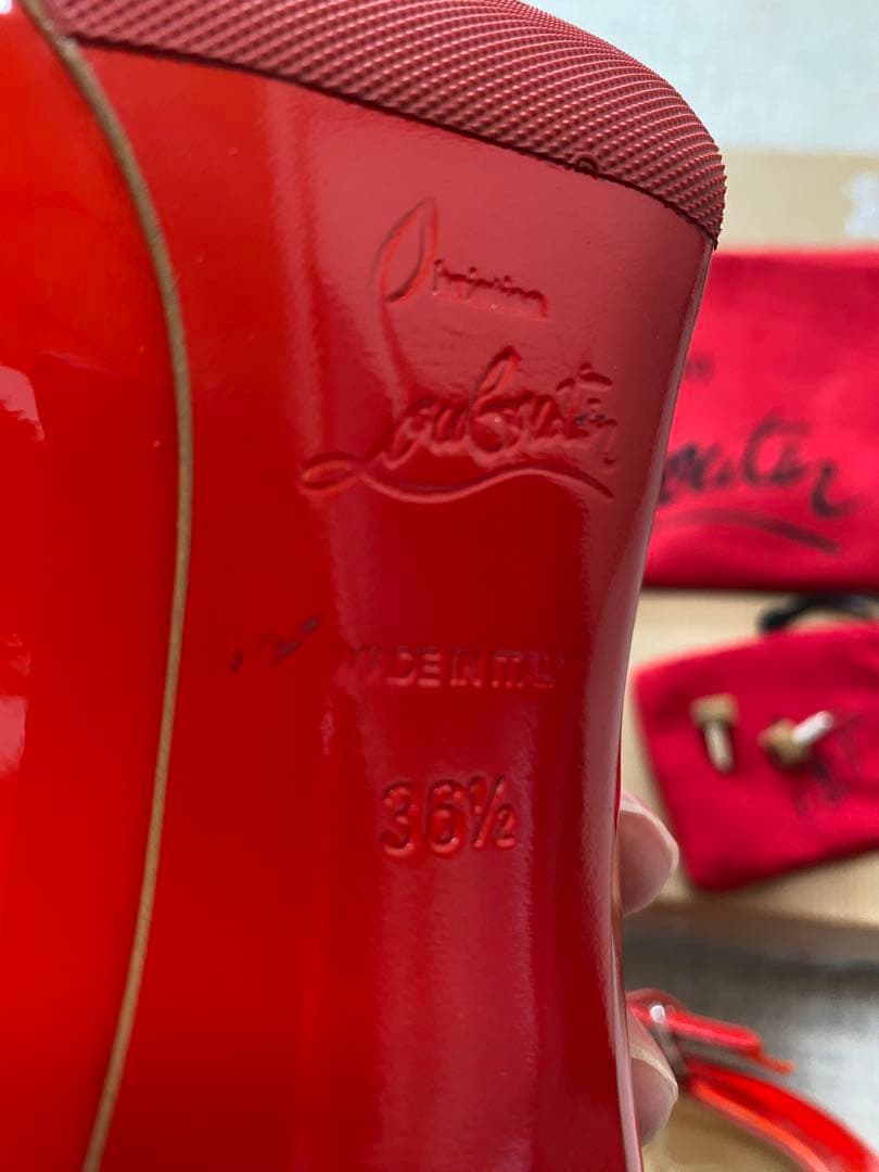 クリスチャンルブタン レッド エナメル Tストラップ ハイヒール　サイズ36.5