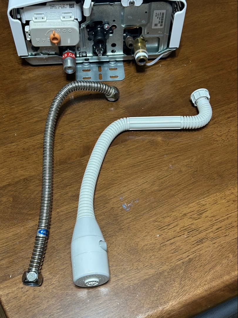 【値下げ】瞬間湯沸かし器　リンナイ ガス給湯器 RUS-V561 (WH)