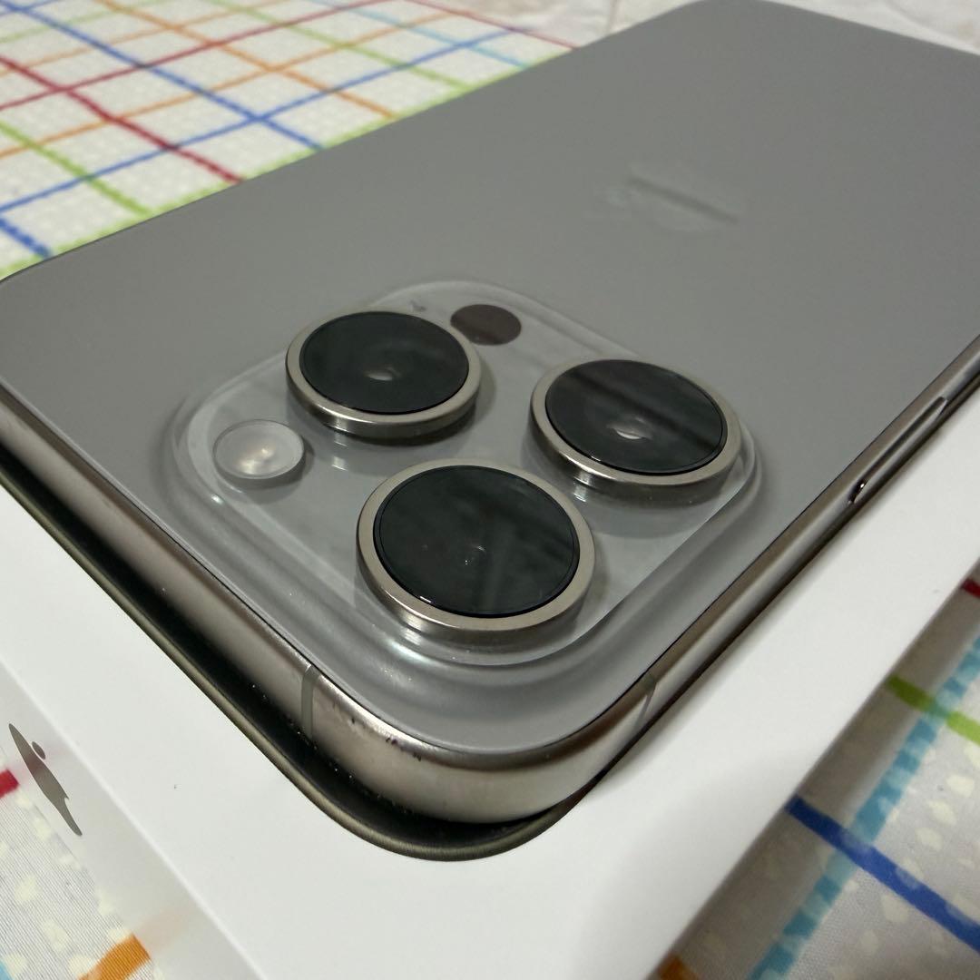 iPhone15Pro 256GB SIMフリー ナチュラルチタニウム
