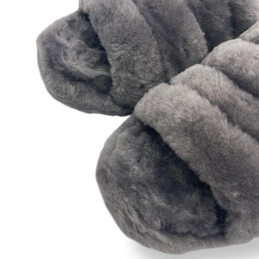 未使用級　アグ　FLUFF YEAH BLING ムートン　サンダル　グレー