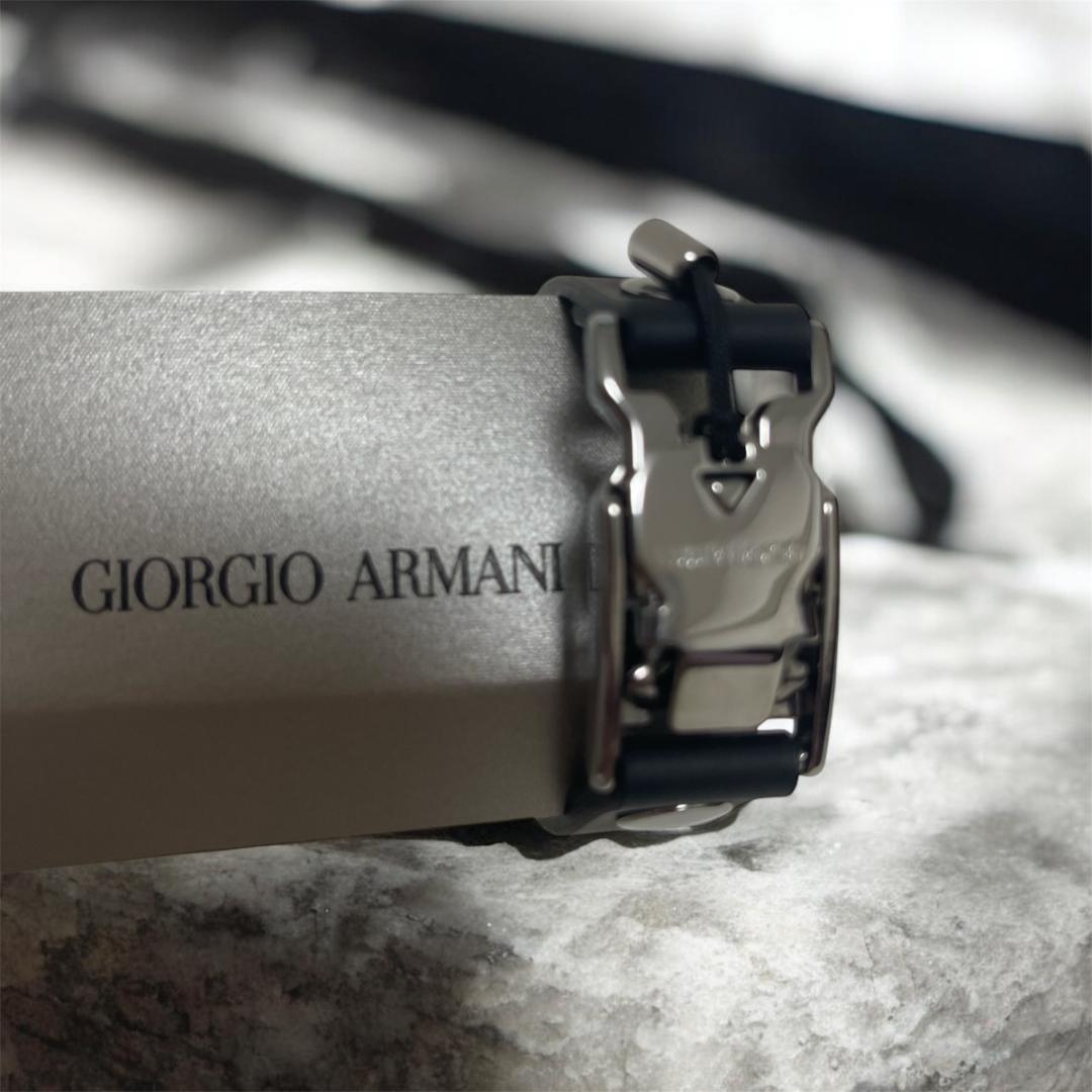 Giorgio Armani ブラック レザーブレスレット