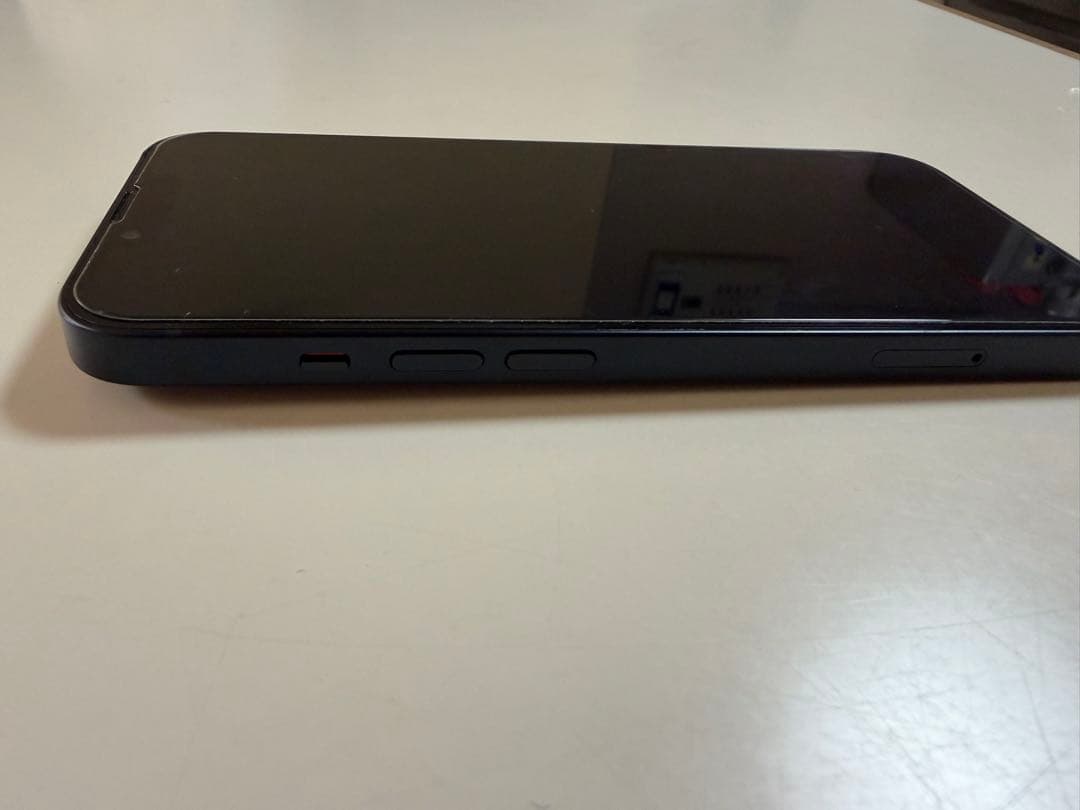 Apple iPhone 13 本体