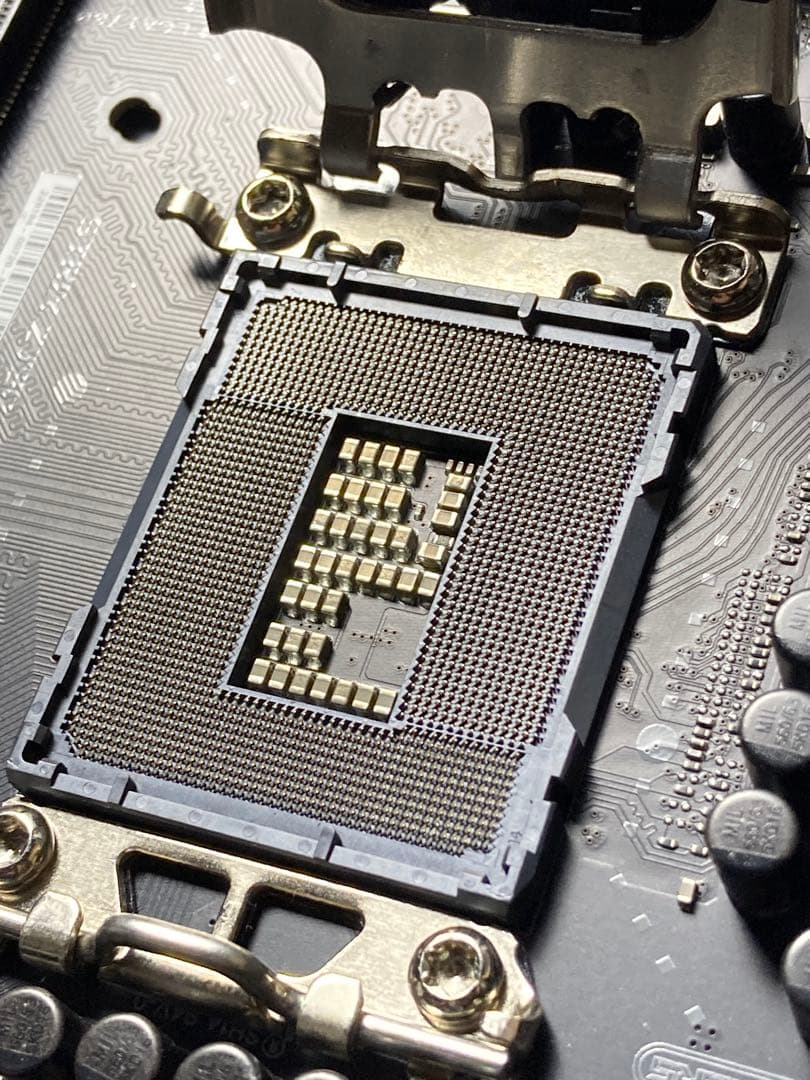 ROG STRIX Z790-F マザーボード Wi-Fi 6E