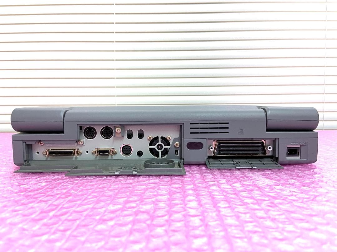 【動作OK】NEC PC-9821Na12/S8(Win98SE)画面きれいです