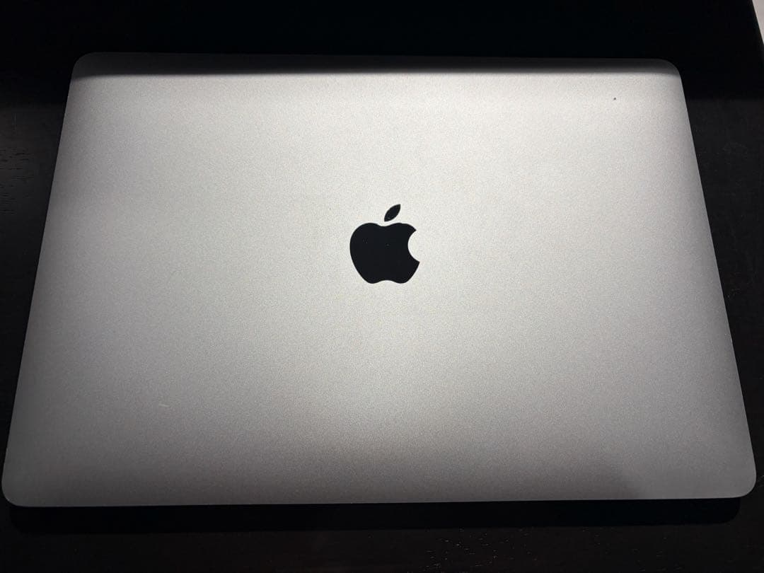 MacBook本体 MacBookAir 2020 8GB 256GB