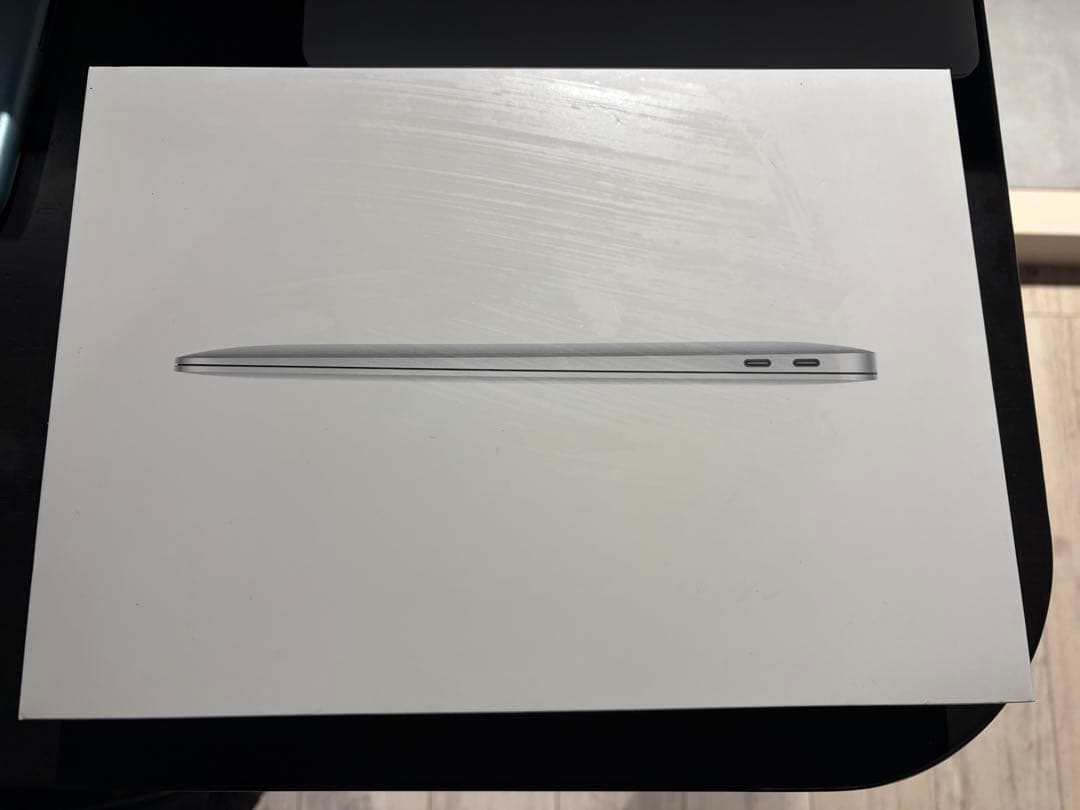 MacBook本体 MacBookAir 2020 8GB 256GB