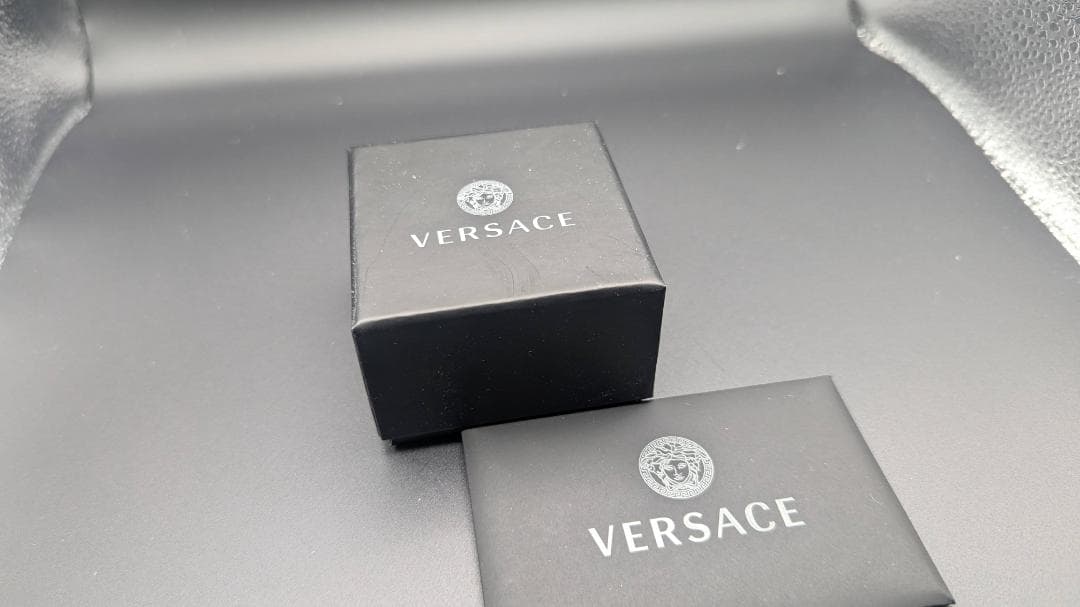 【新品未使用】ヴェルサーチェ グレカモチーフリング 23号（日本サイズ22号）