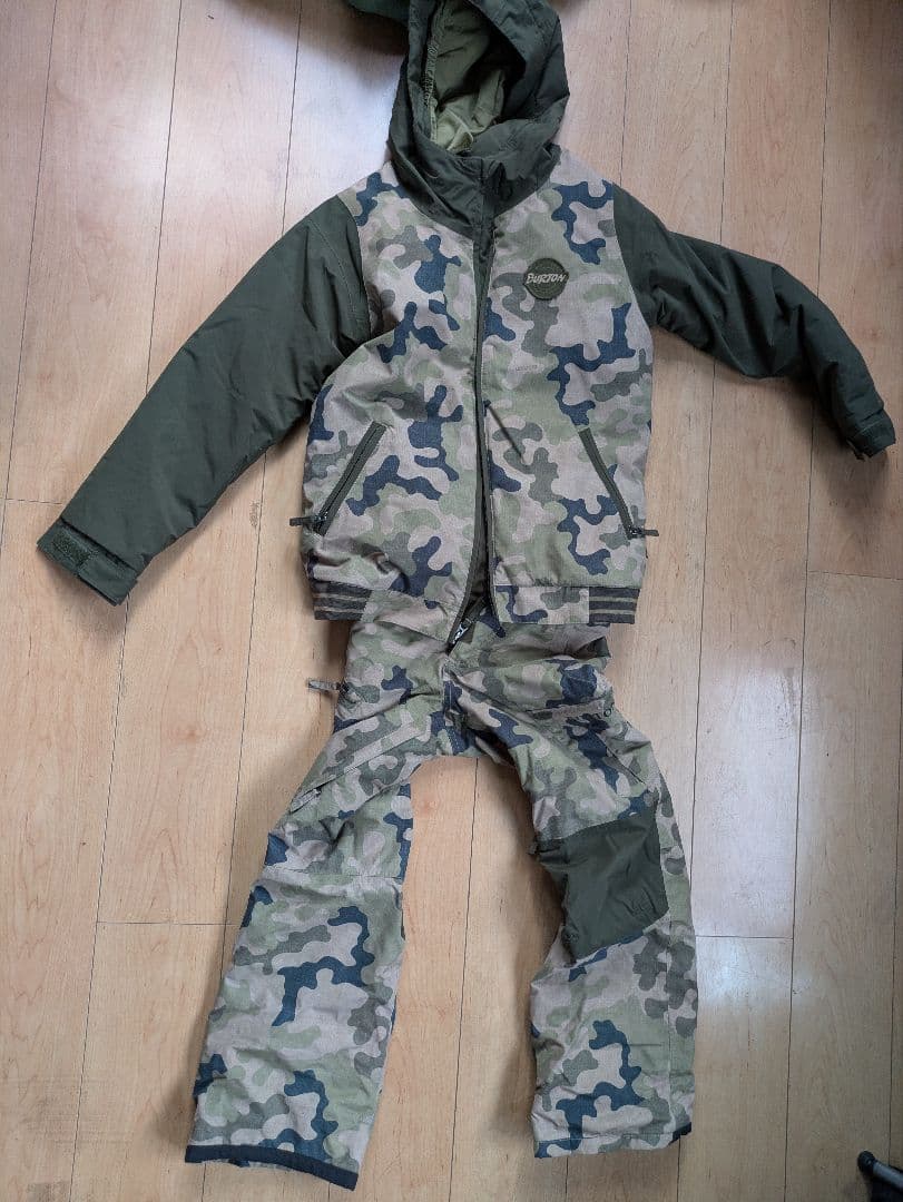 BURTON スノーボードウェア 上下セット　140