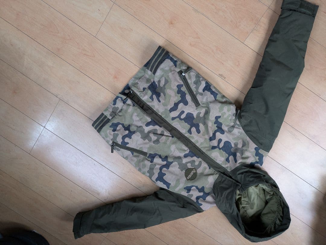 BURTON スノーボードウェア 上下セット　140