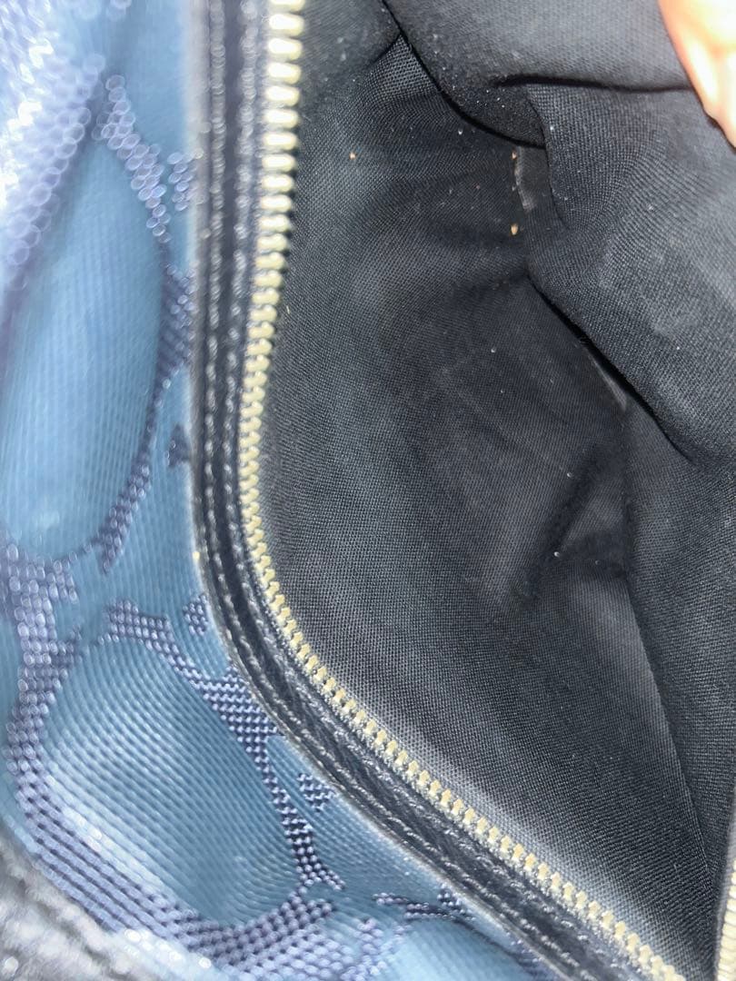 vivienne ボディバッグ