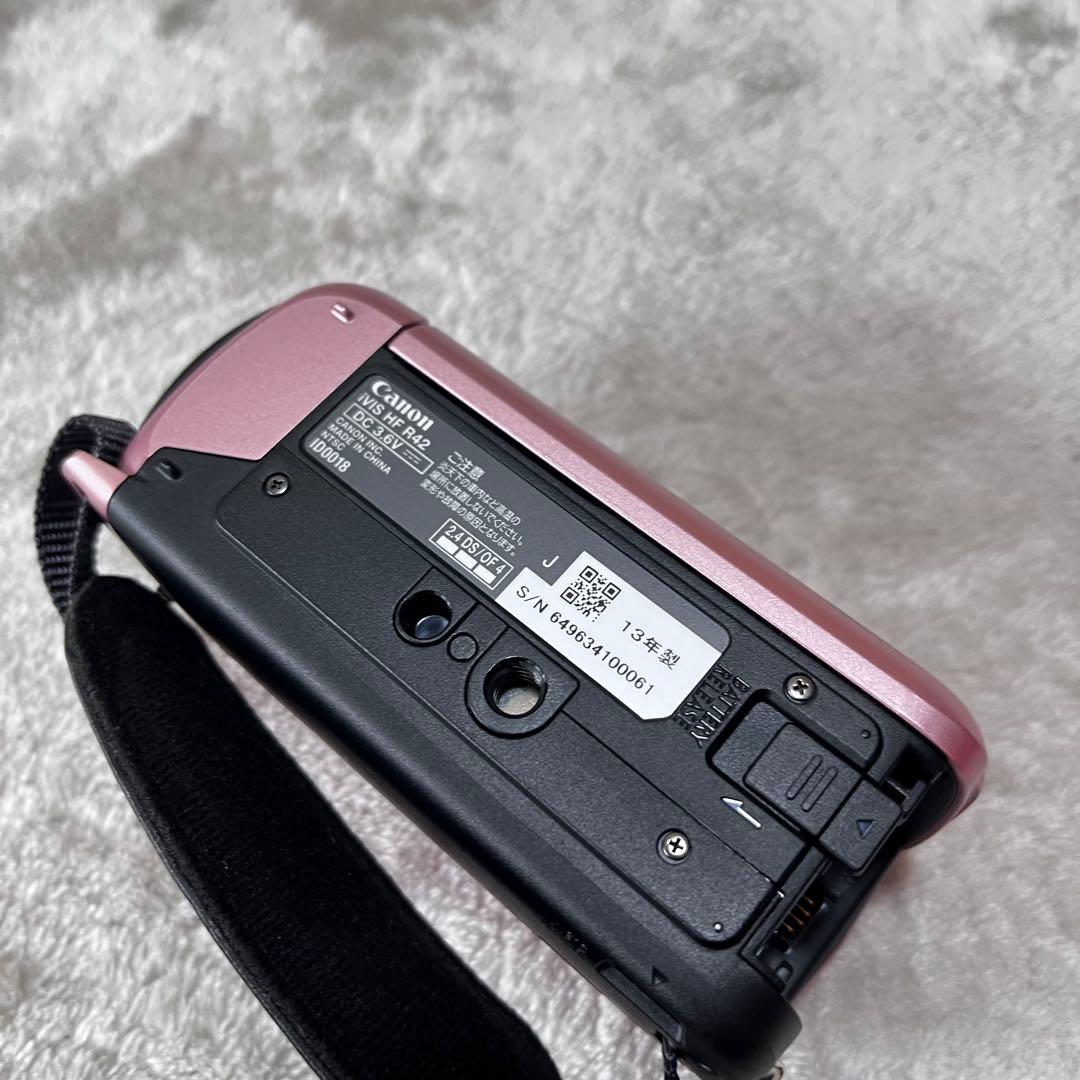 極美品　Canon キャノン　ビデオカメラ iVIS HF R42 ピンク