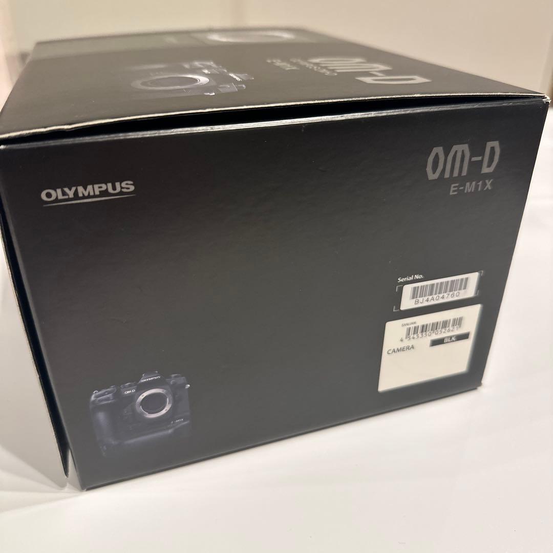 展示品！美品！OLYMPUS OM-D E-M1X デジタル一眼レフカメラ