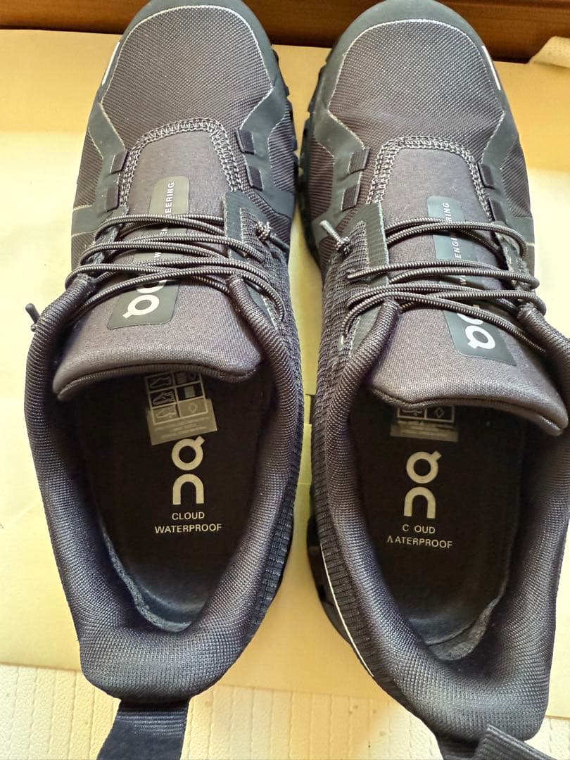 靴 On/Cloud 6 Waterproof