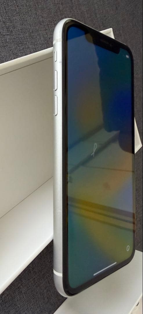 Apple iPhone XR 64GB ホワイト（SIMフリー）