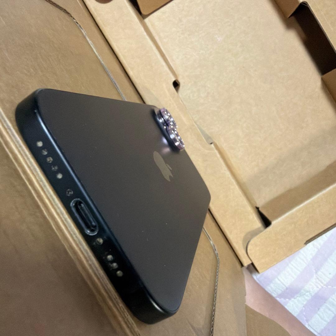 Apple iPhone 15 本体　128GB