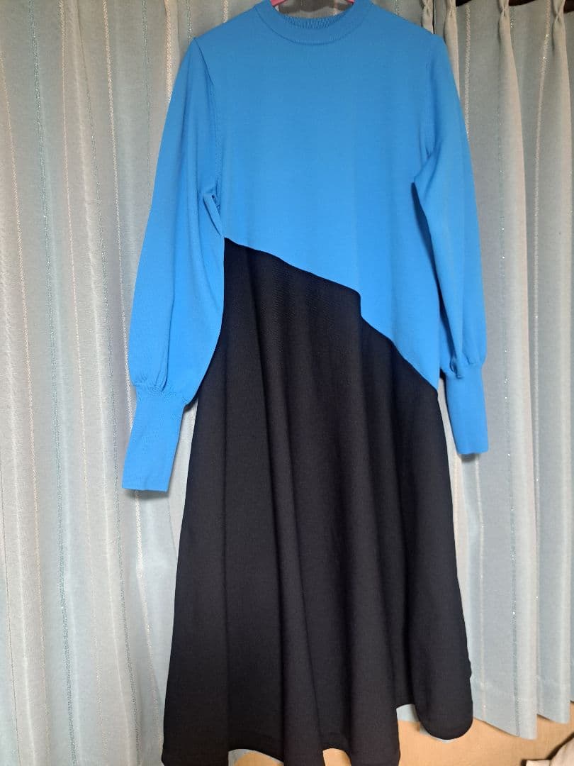 ヘリンドットサイ アシメワンピース