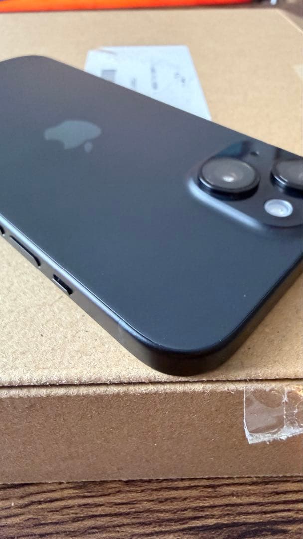 iPhone 15 512GB SIMフリー Apple整備済 バッテリ100%