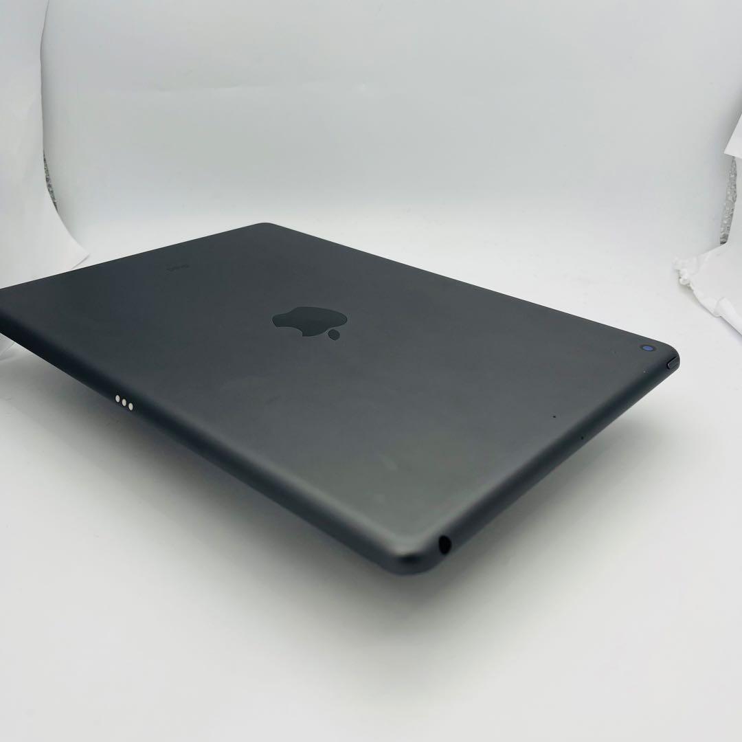 B 79% iPad 9 第9世代 64 GB Wi-Fi グレイ 本体