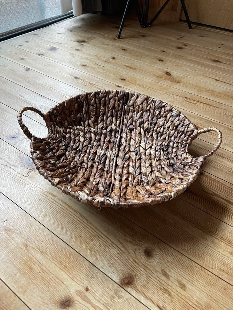 ニューボーンフォト用　カゴ、ファー、クマの帽子