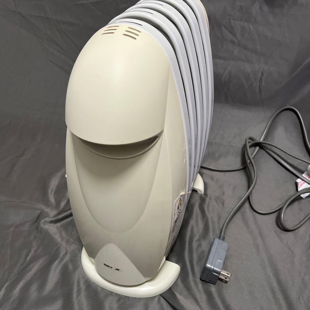 デロンギ・オイルヒーター 小型 DeLonghi TRN0505JS