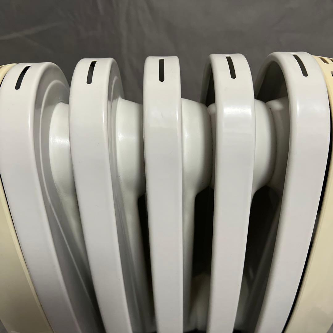 デロンギ・オイルヒーター 小型 DeLonghi TRN0505JS