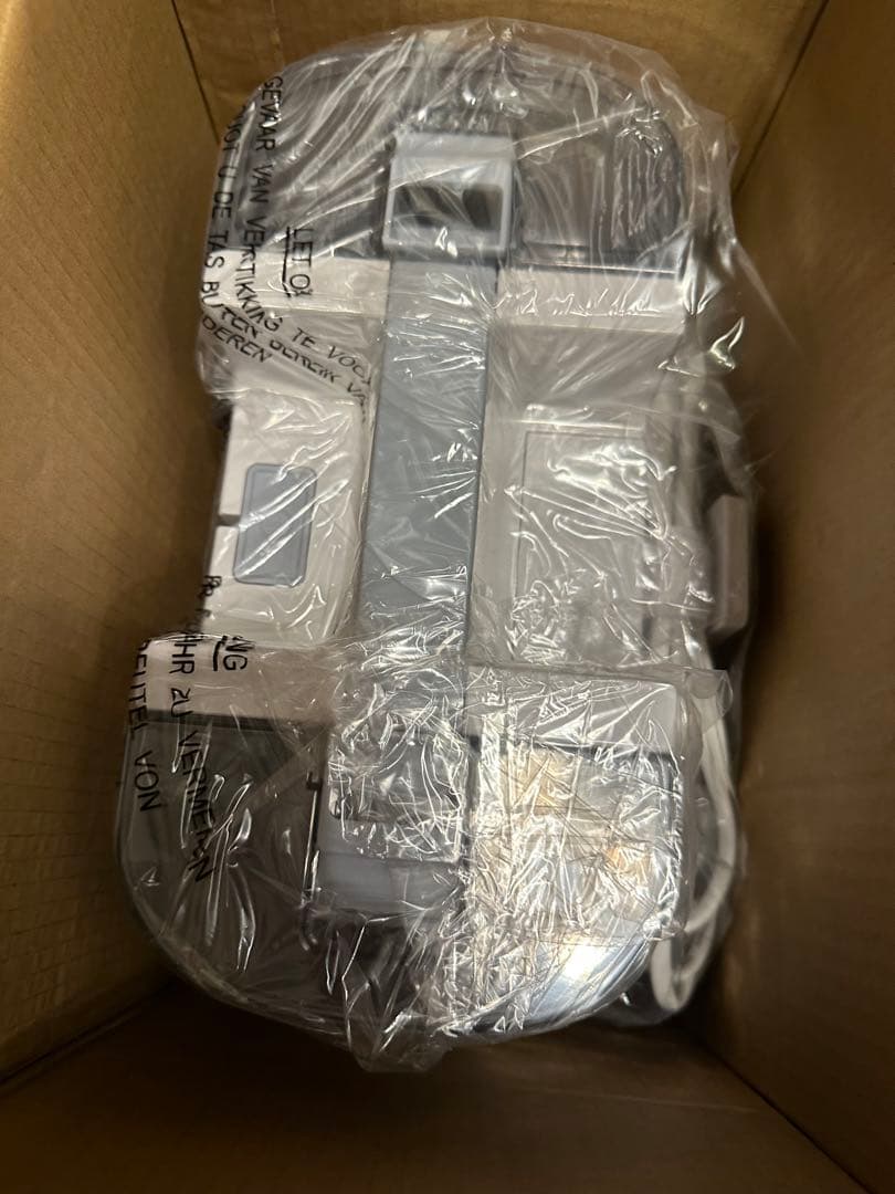 新品　IRIS OHYAMA RNS-P10-W 布製品クリーナー