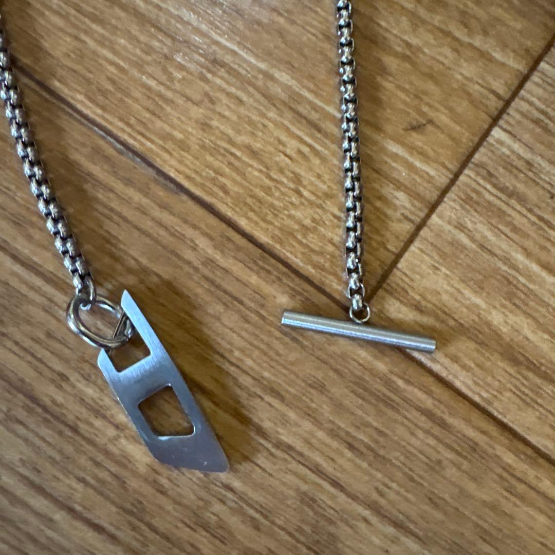 ディーゼルネックレス