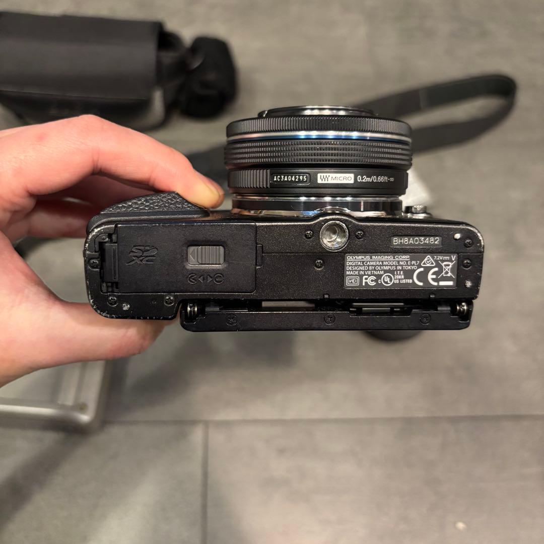 【望遠レンズ付き】OLYMPUS PEN Lite E-PL7 ミラーレス一眼