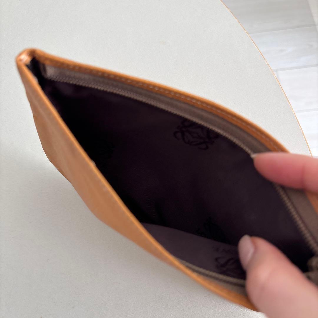 美品 LOEWE ロエベ アナグラム オールレザー ポーチ キャメルブラウン